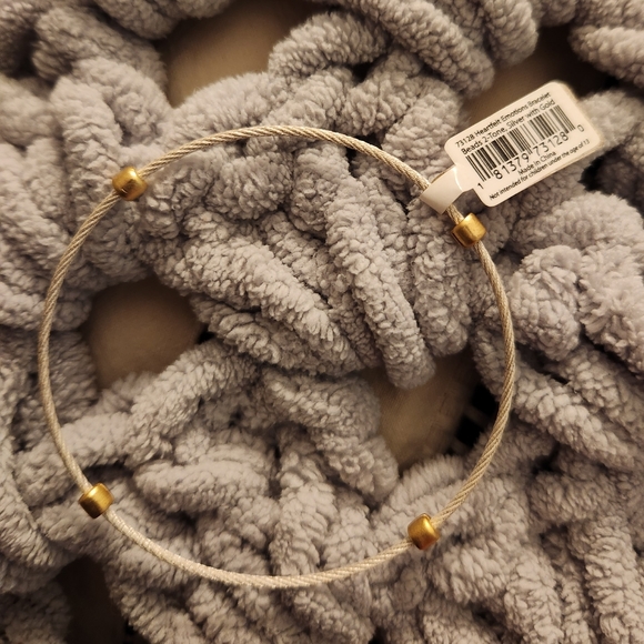 Nwt Amanda Blu Heart Felt Emotions 2 toned bracelet - Picture 7 of 7